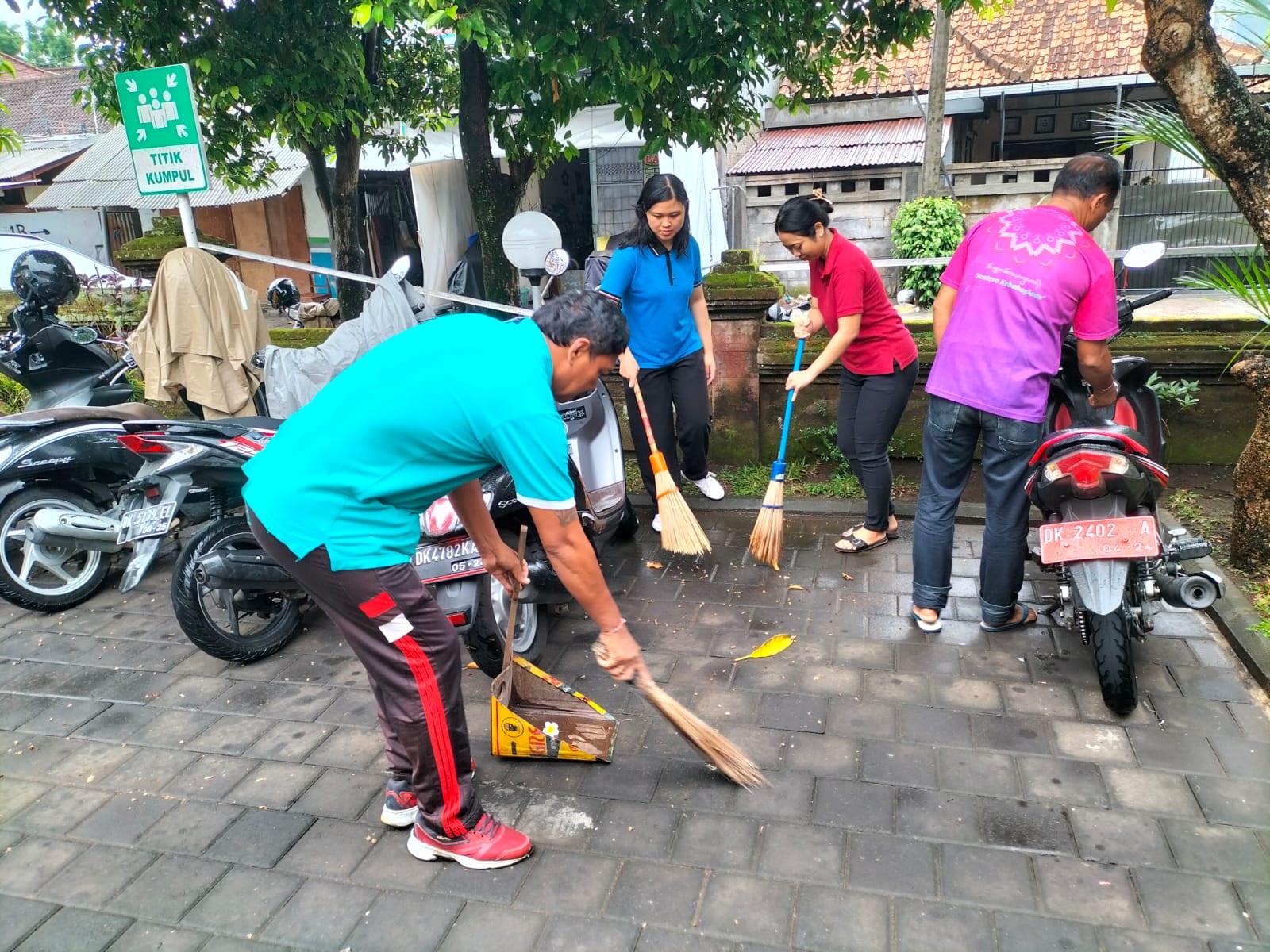 Jumat Bersih Lingkungan Kantor BPKAD