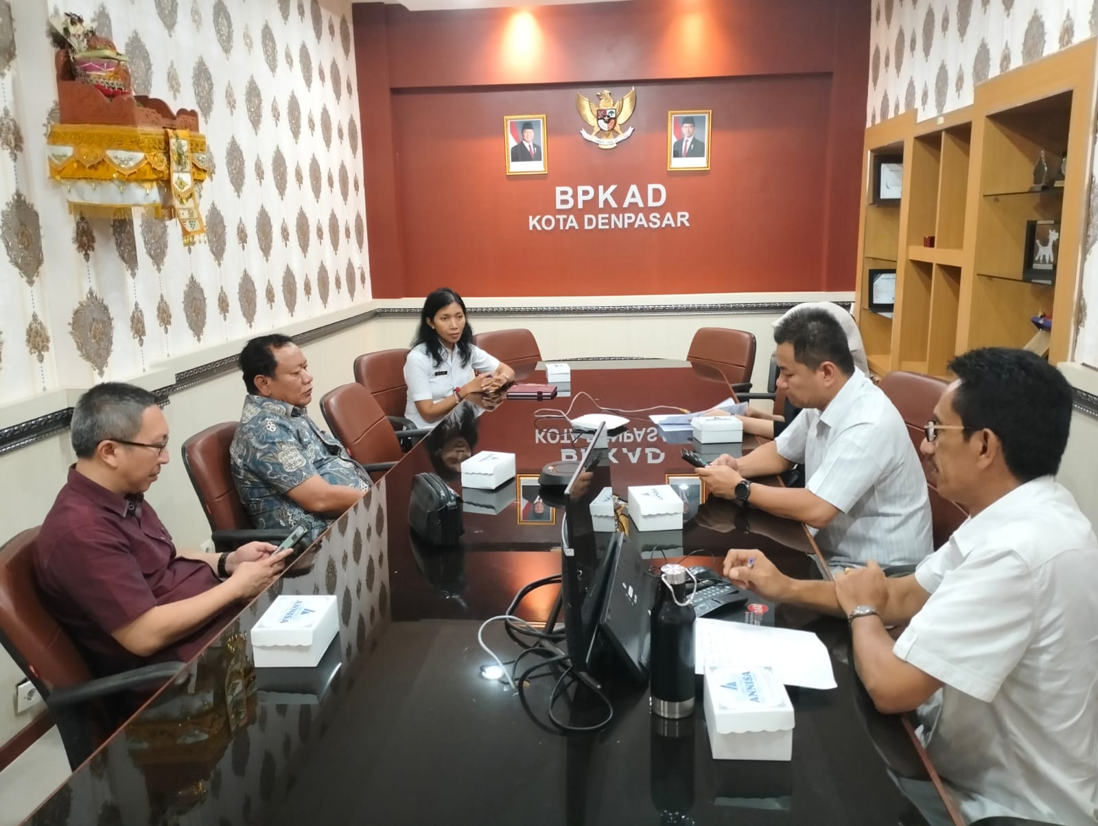 Menerima Kunjungan Kerja dari DPRD Kota Padang