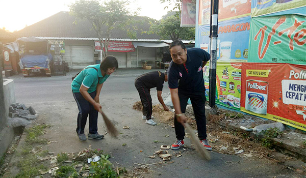 Jumat Bersih Balai Banjar Kepuh