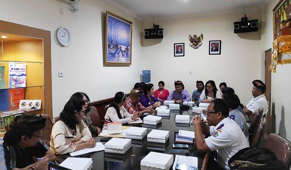 Rapat Membahas Persiapan Non Tunai