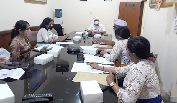 Rapat  Membahas Alat Kesehatan Untuk Penanganan Covid 19