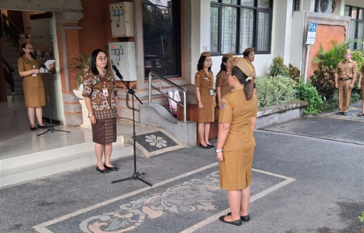 Apel Disiplin Pegawai Senin, 18 Mei 2026